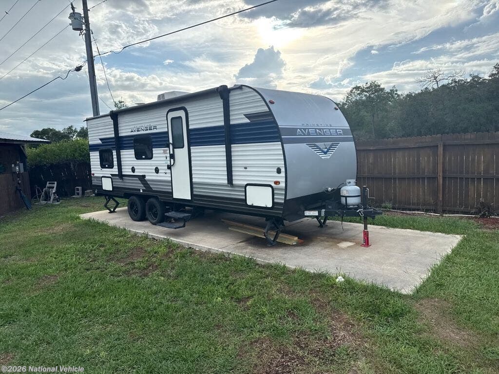 Used 2022 Prime Time Avenger LT 22BH available in Palatka, Florida