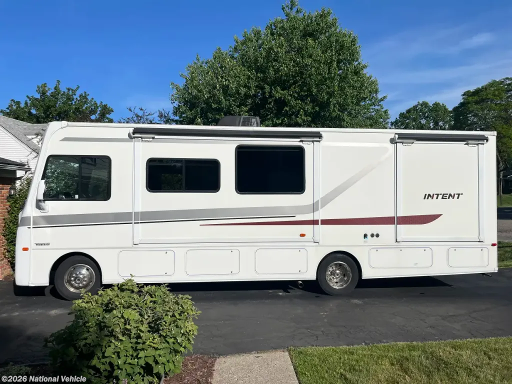 Used 2018 Winnebago Intent 30R available in Farmington Hills, Michigan