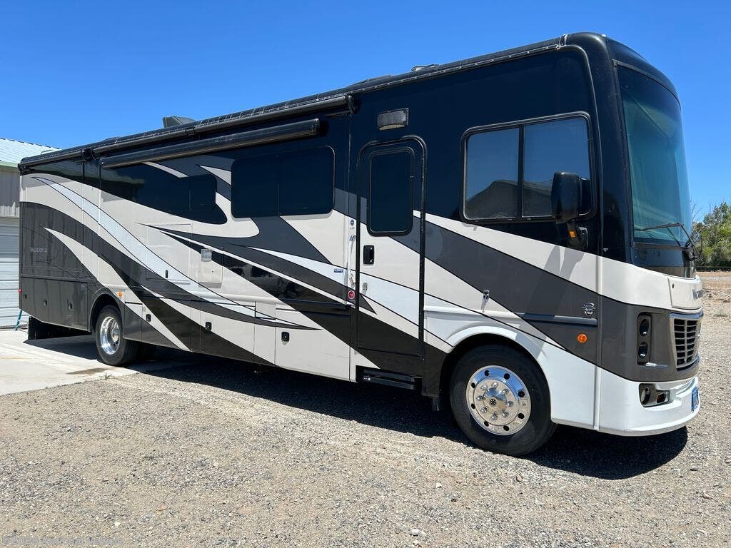 Used 2019 Holiday Rambler Vacationer 35P available in Yerington, Nevada