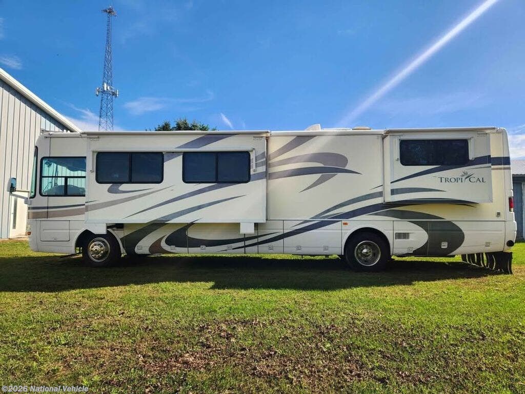Used 2005 National RV Tropical 396 available in Osceola, Indiana