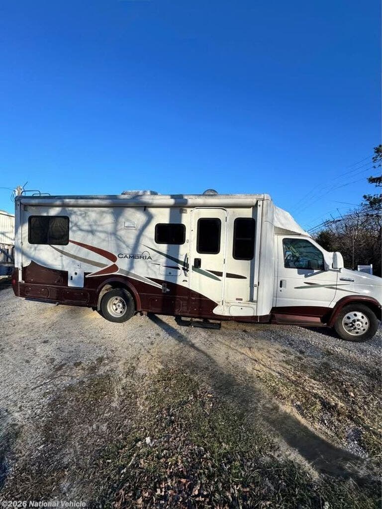 Used 2006 Itasca Cambria 26A available in Monteagle, Tennessee
