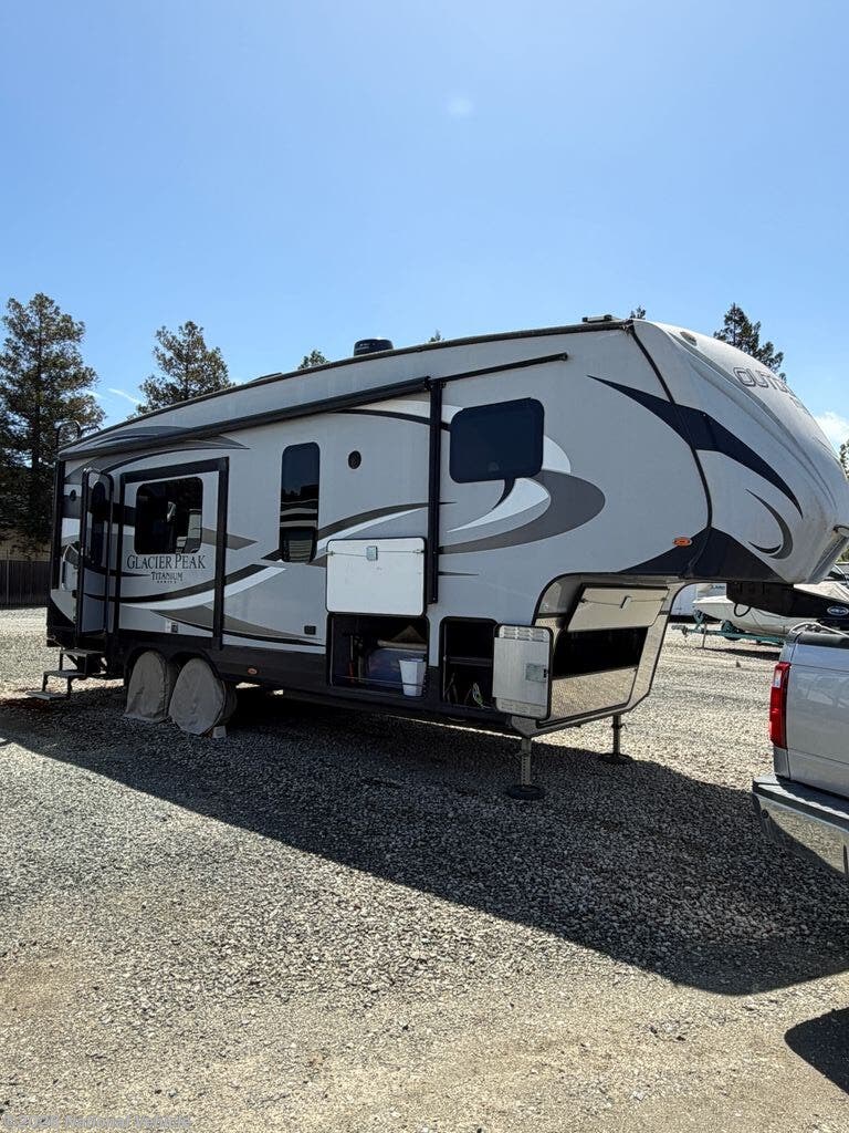Used 2017 Outdoors RV Glacier Peak Titanium 26RKS available in San Jose, California
