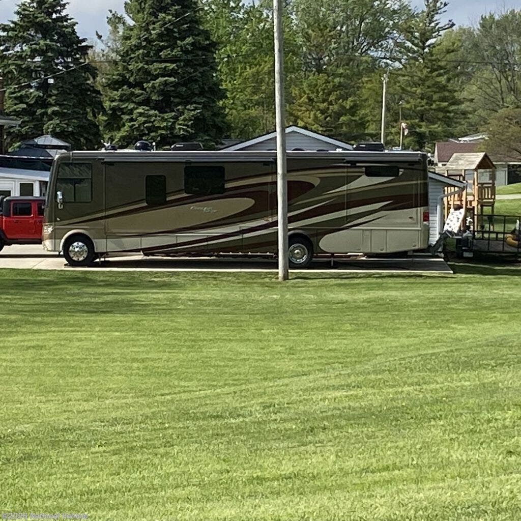Used 2015 Newmar Canyon Star 3914 available in Bellefontaine, Ohio