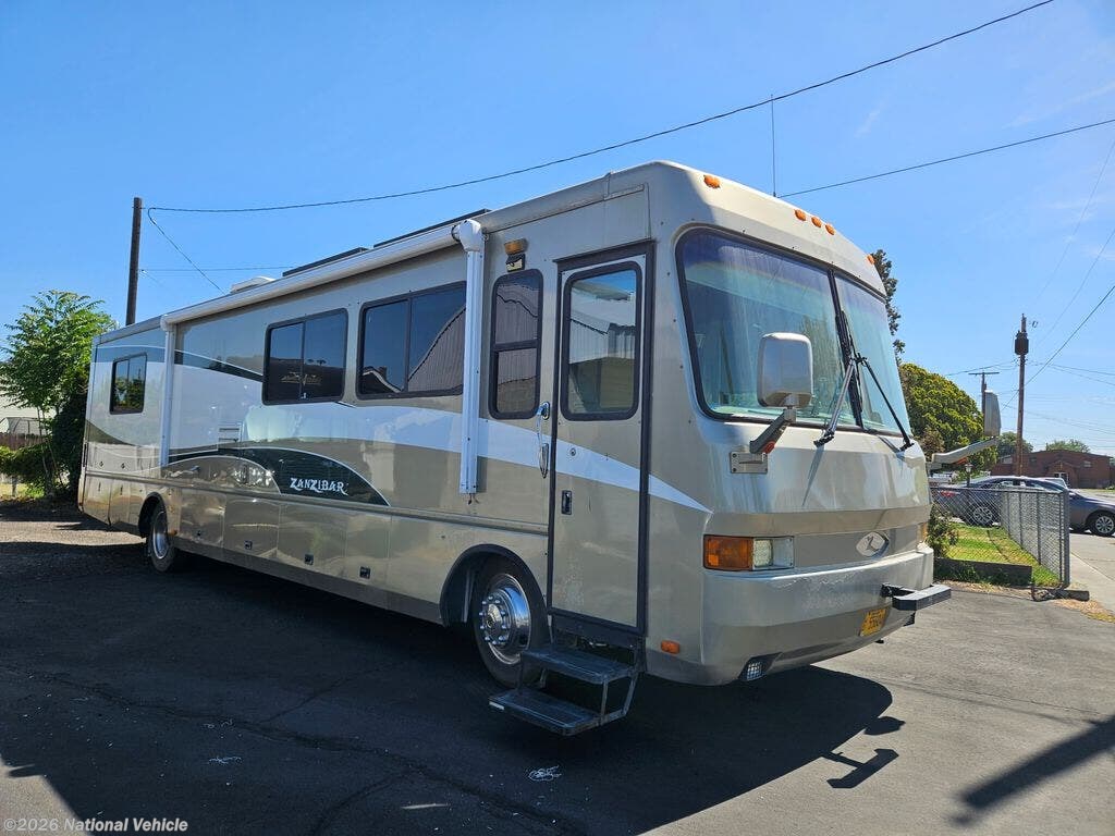 Used 2000 Safari Zanzibar 3896 available in Hermiston, Oregon