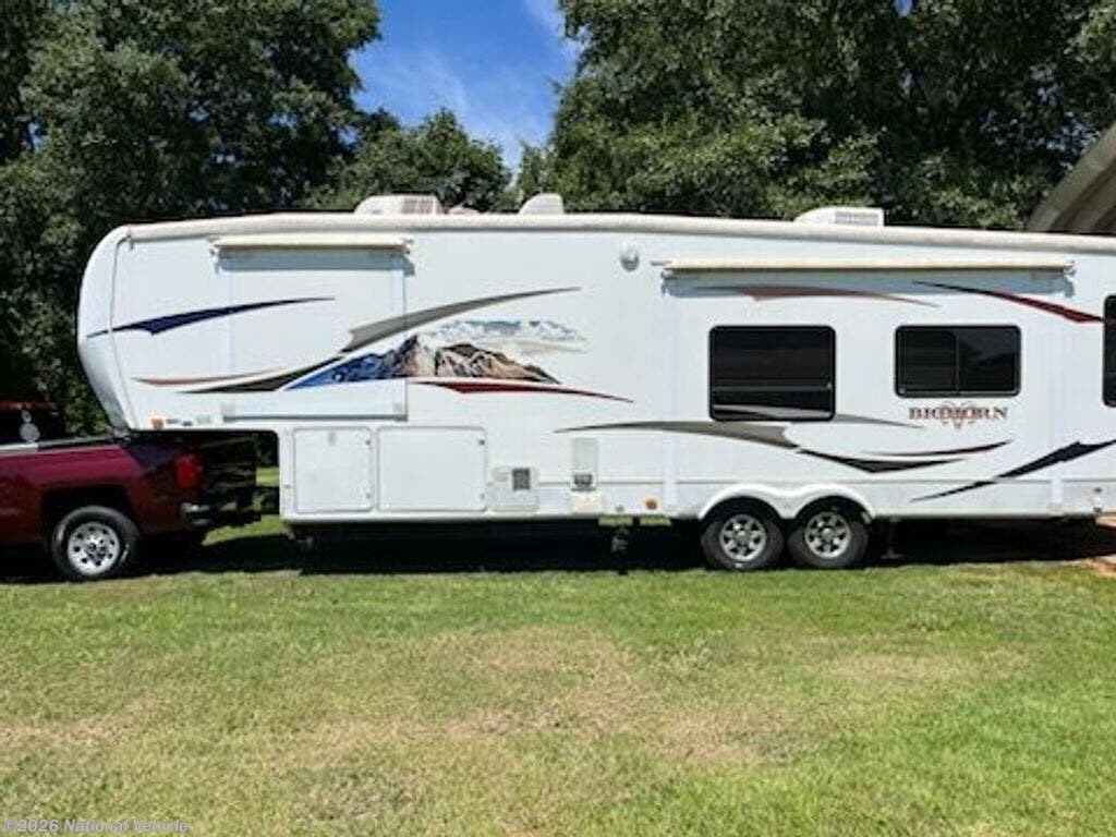 Used 2008 Heartland Bighorn 3100RL available in Locust Grove, Georgia