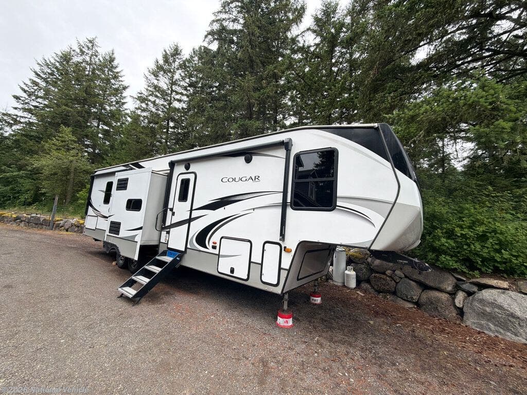 Used 2021 Keystone Cougar 364BHL available in Graham, Washington
