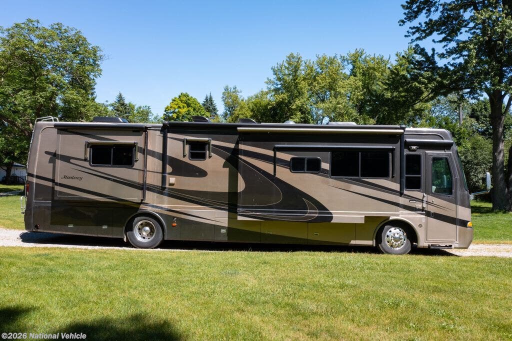 Used 2006 Beaver Monterey Laguna available in Oxford, Michigan