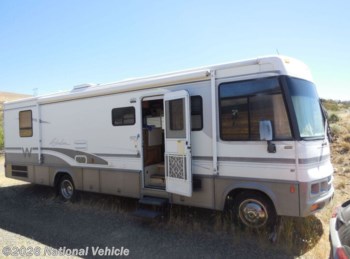 Used 2000 Winnebago Adventurer 32V available in Ellensburg, Washington