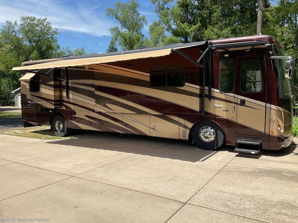 Used 2007 Newmar Dutch Star 4023 available in Palmyra, Wisconsin