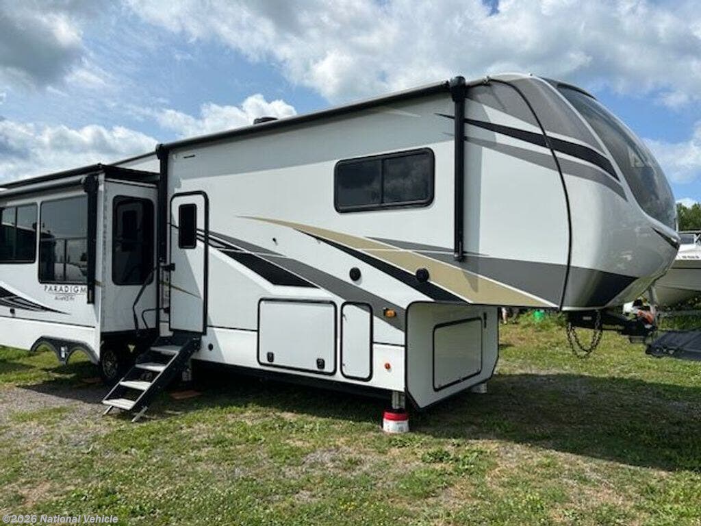 Used 2021 Alliance RV Paradigm 310RL available in Painesville, Ohio