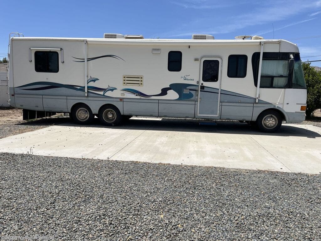Used 2000 National RV Dolphin 5372 available in Nuevo, California