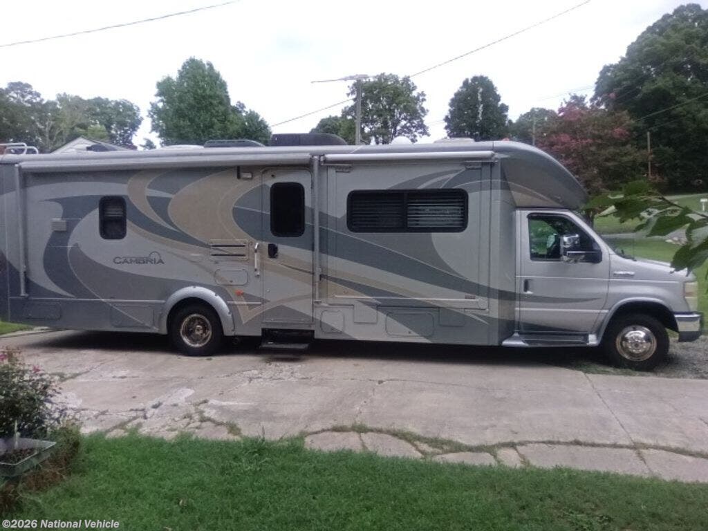 Used 2010 Itasca Cambria 30C available in Asheboro, North Carolina