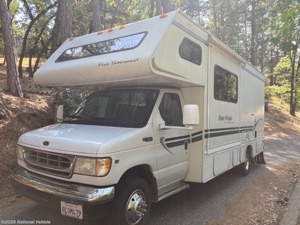 Used 2000 Four Winds  5000 23J available in Colfax, California
