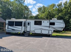 Used 2022 Keystone Montana 3855BR available in Taberg, New York