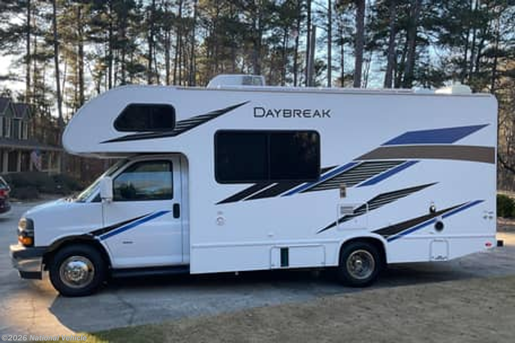Used 2019 Thor Motor Coach Daybreak 22GO available in White Bear Lake, Minnesota