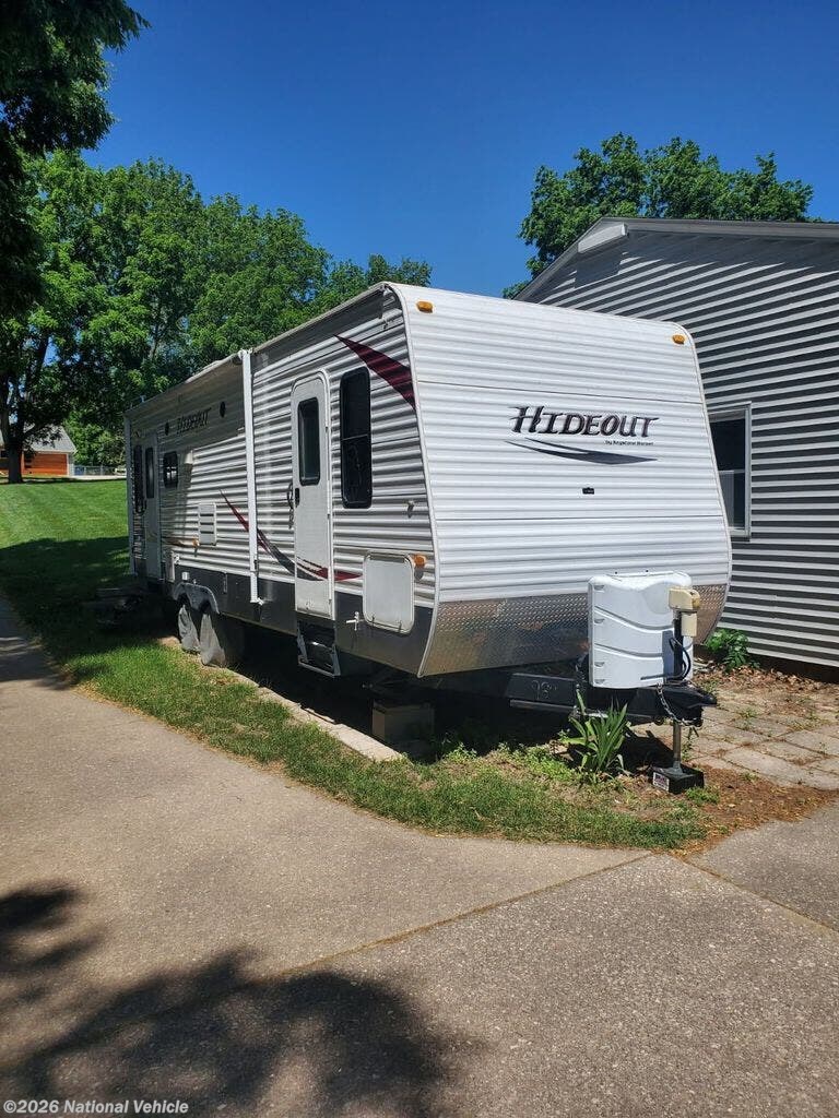 Used 2010 Keystone Hideout 26RLS available in Riverdale, Iowa