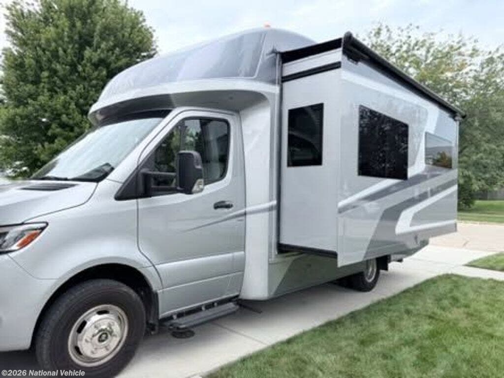 Used 2025 Tiffin Wayfarer 25RW available in Morris, Illinois