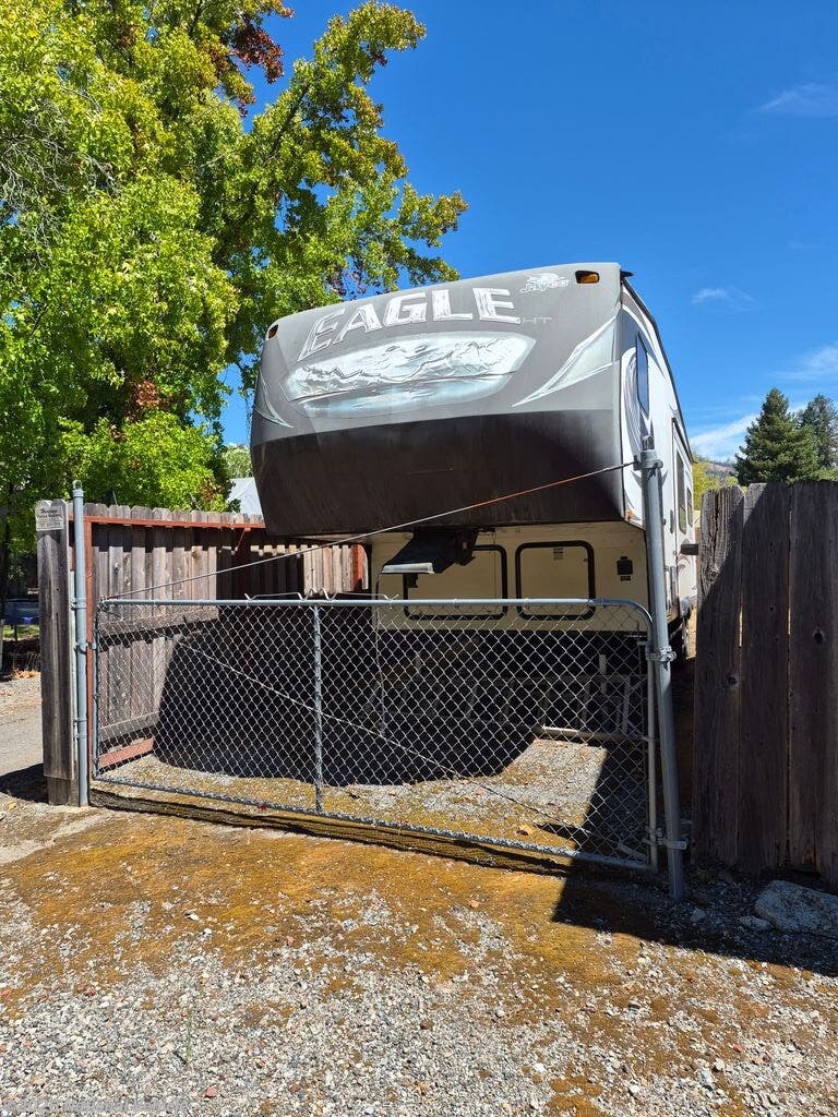Used 2014  Jayco Eagle HT 26.5RLS by Jayco from National Vehicle in Santa Rosa, CA