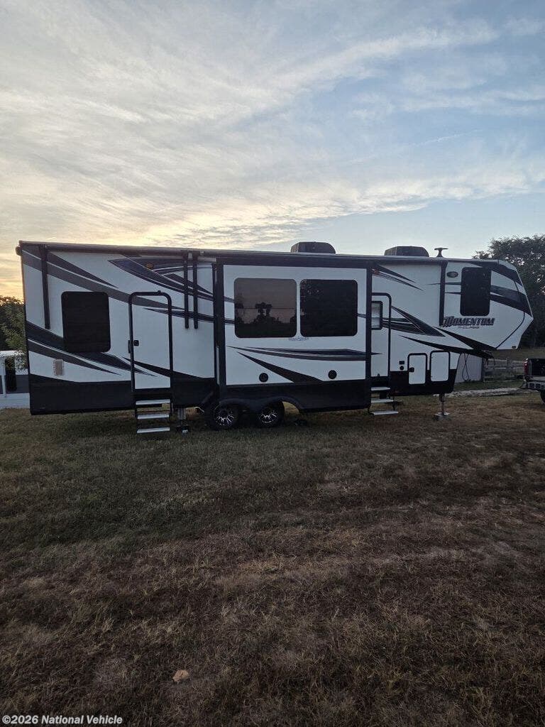 Used 2017  Grand Design Momentum 328M by Grand Design from National Vehicle in Festus, MO