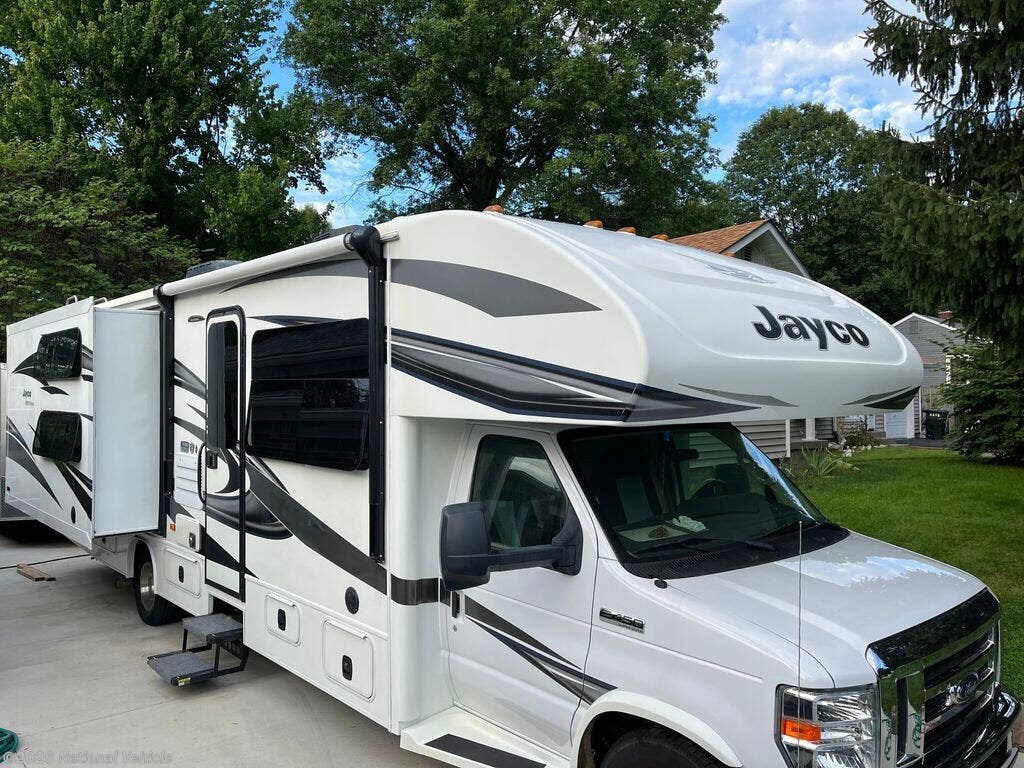 Used 2018  Jayco Greyhawk 31FS by Jayco from National Vehicle in Greenwood, IN