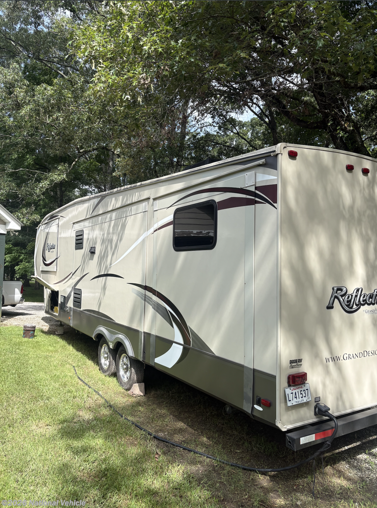 Used 2015  Grand Design Reflection 323BHS by Grand Design from National Vehicle in Baker, LA