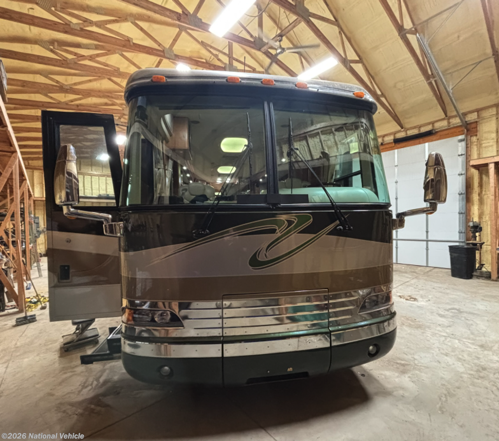 Used 2003  Country Coach Magna Chalet by Country Coach from National Vehicle in Grafton, ND