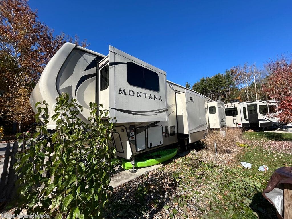 Used 2018  Keystone Montana 3731FL by Keystone from National Vehicle in Mansfield, OH