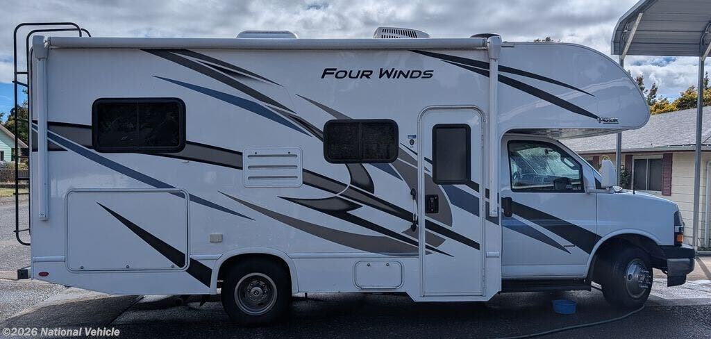 Used 2022  Thor Motor Coach Four Winds 22E by Thor Motor Coach from National Vehicle in Stayton, OR