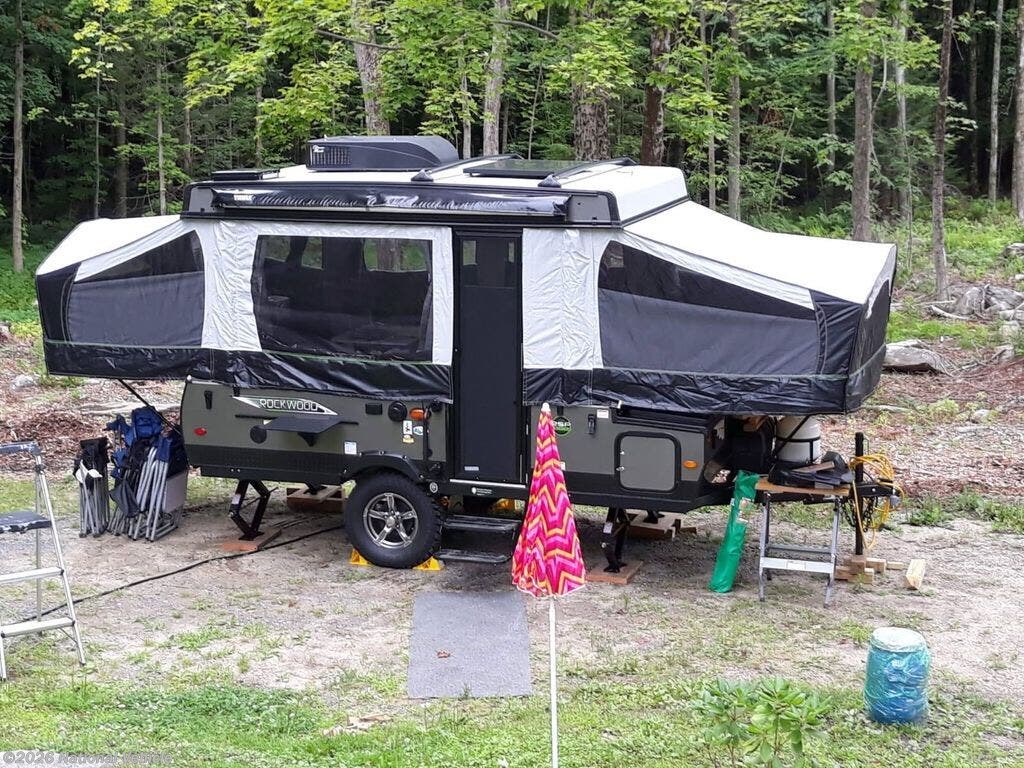 Used 2021  Forest River Rockwood ESP 1910ESP by Forest River from National Vehicle in Middletown, MD