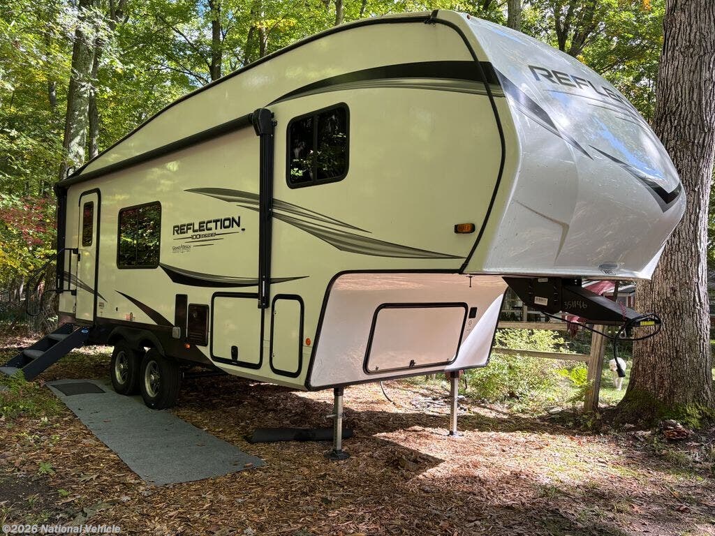 Used 2025  Grand Design Reflection 100 22RK by Grand Design from National Vehicle in Mecosta, MI