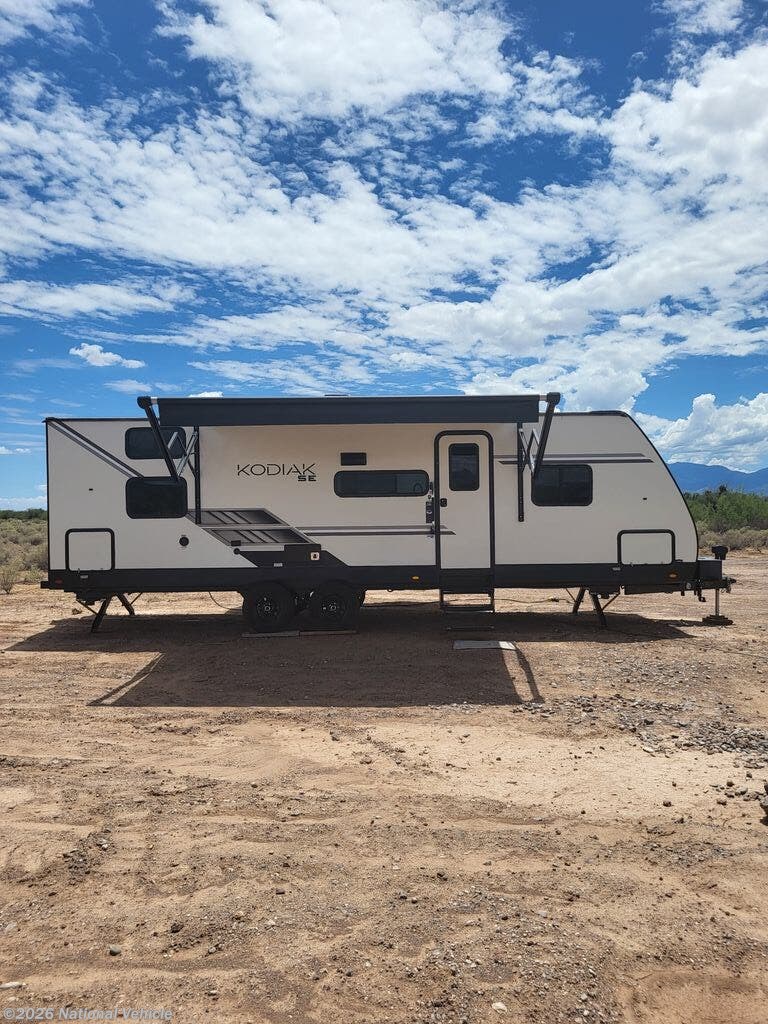 Used 2021  Dutchmen Kodiak SE 27SBH by Dutchmen from National Vehicle in Pima, AZ