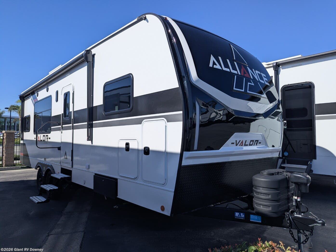New 2026 Alliance RV Valor All Access 27T14 available in Downey, California