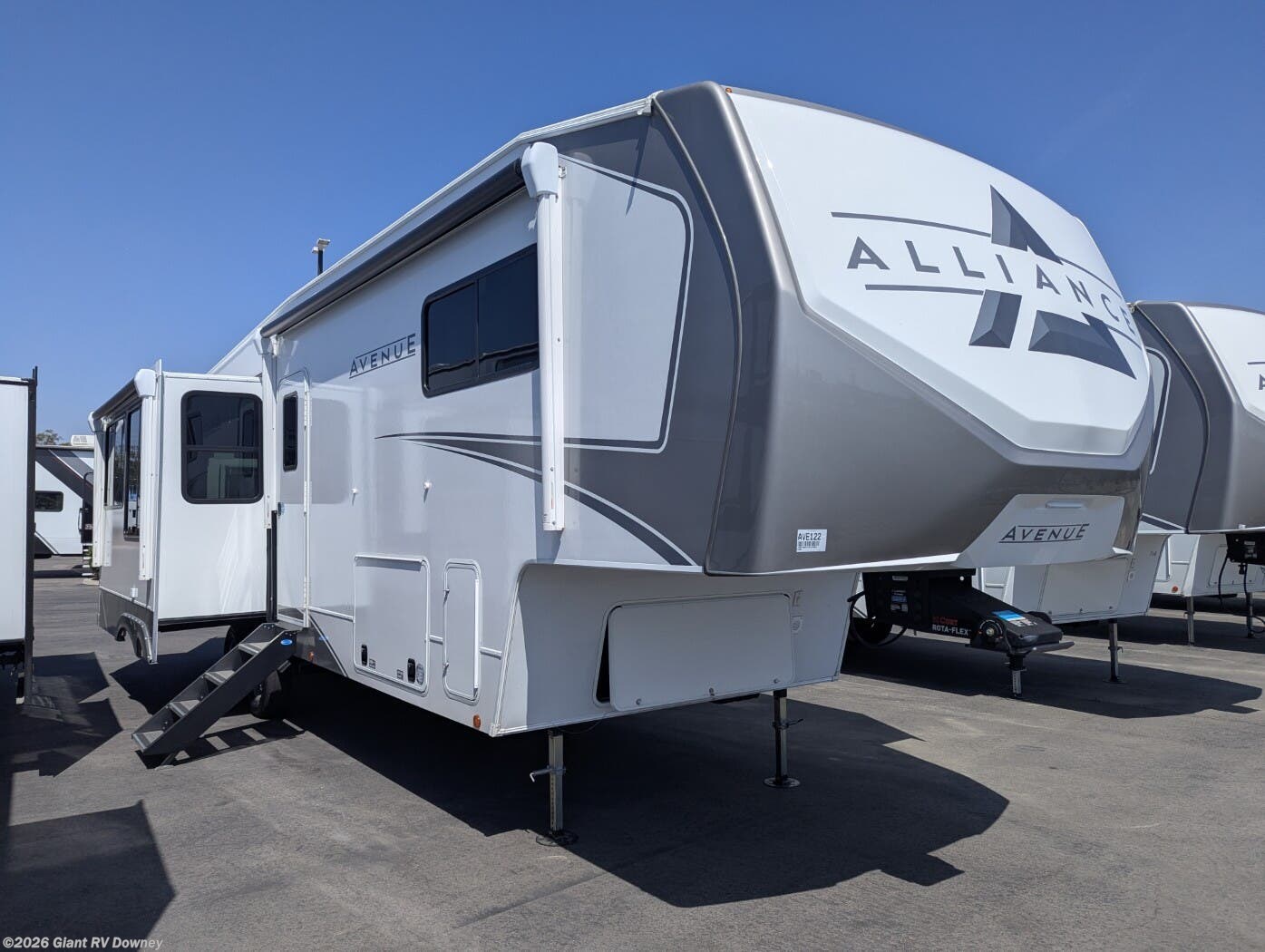 New 2026 Alliance RV Avenue 32RLS available in Downey, California