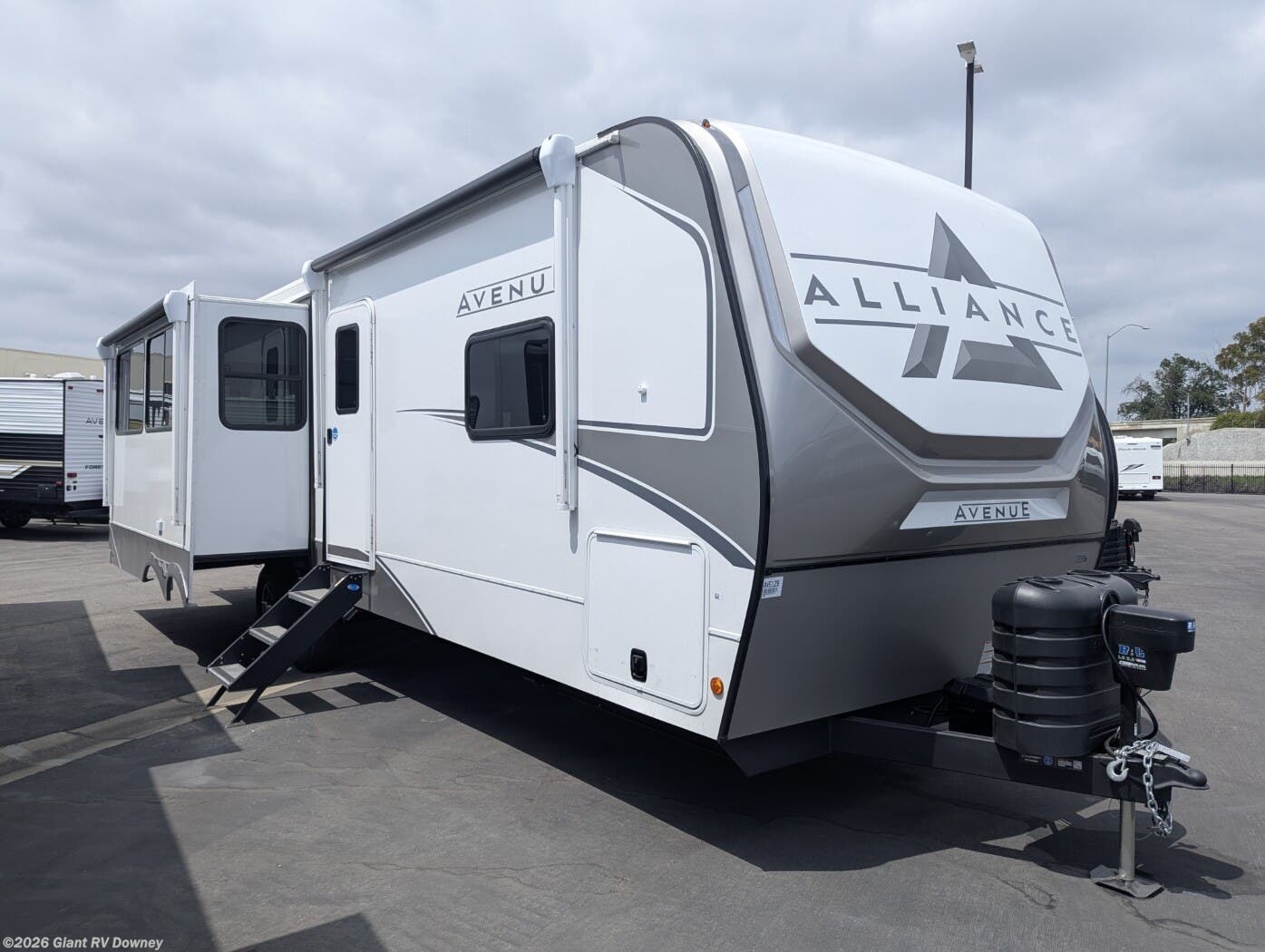 New 2026 Alliance RV Avenue 298RL available in Downey, California