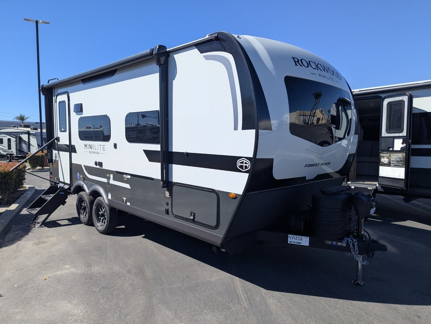 New 2027 Forest River Rockwood Mini Lite 2109S available in Downey, California