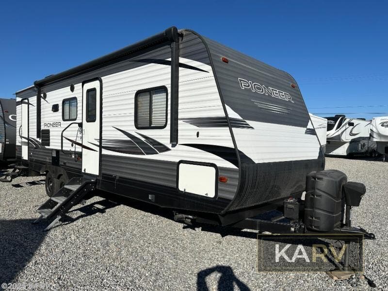 Used 2021 Heartland Pioneer BH 270 available in Desert Hot Springs, California