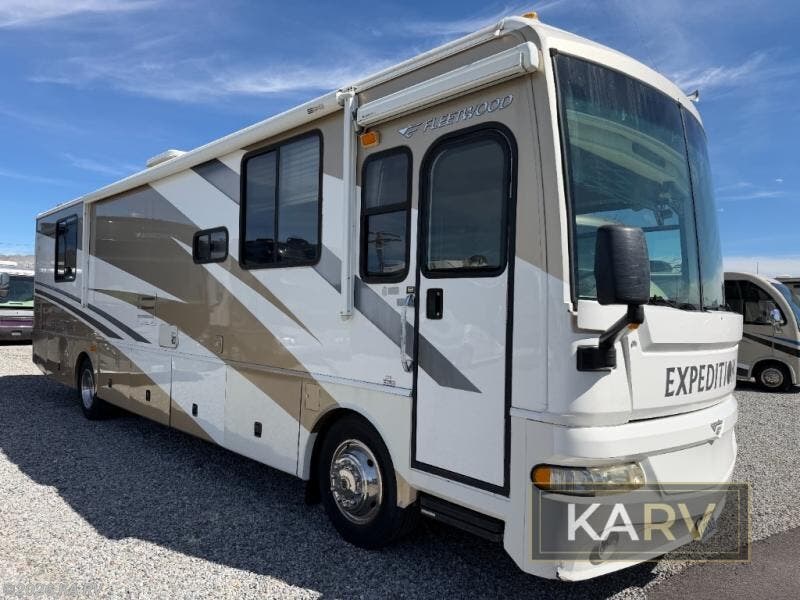 Used 2006 Fleetwood Expedition 37U available in Desert Hot Springs, California