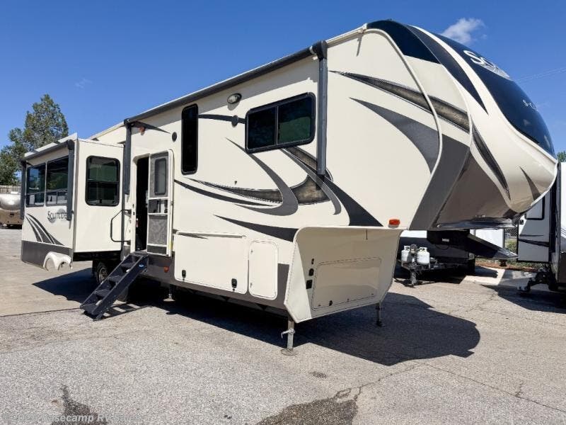Used 2019 Grand Design Solitude S-Class 3350RL available in Rocklin, California