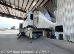 Used 2020 Jayco Pinnacle 38FLWS available in Tyler, Texas