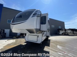 Used 2022 Alliance RV Paradigm 385FL available in Tyler, Texas