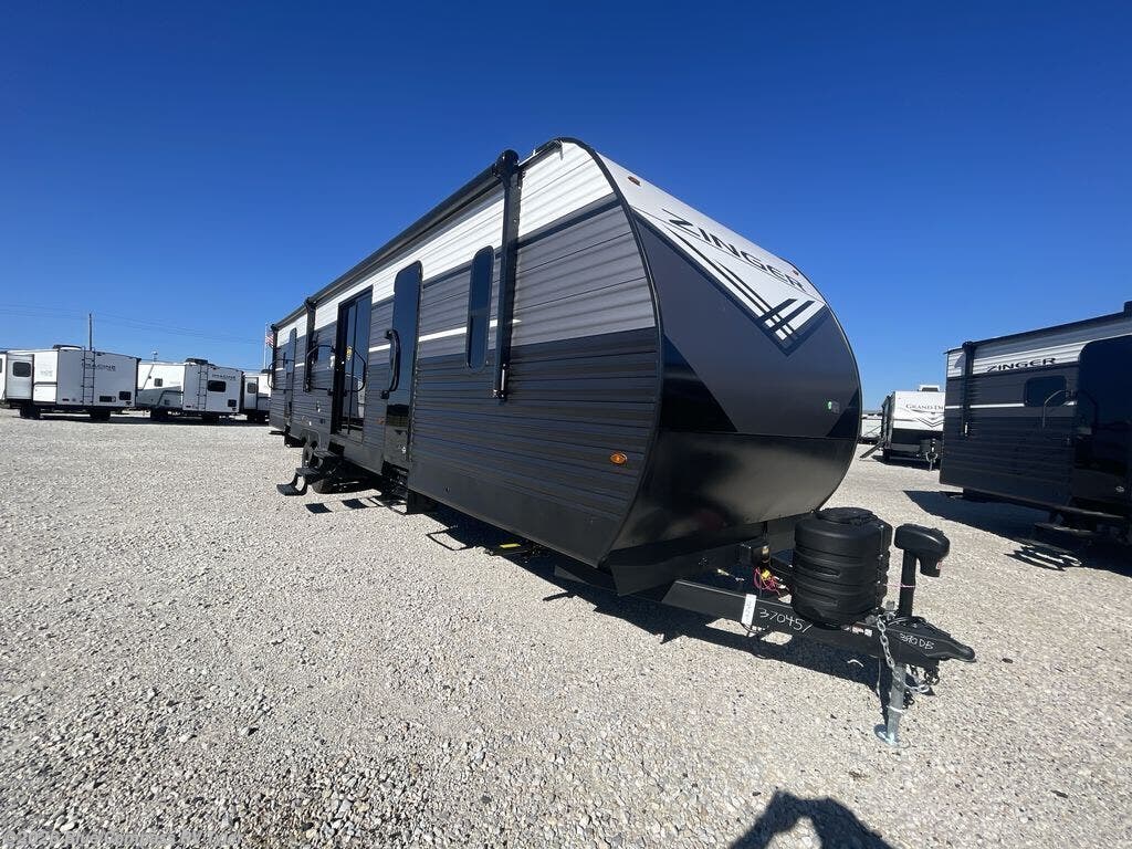 New 2026 CrossRoads Zinger 390DB available in Tyler, Texas