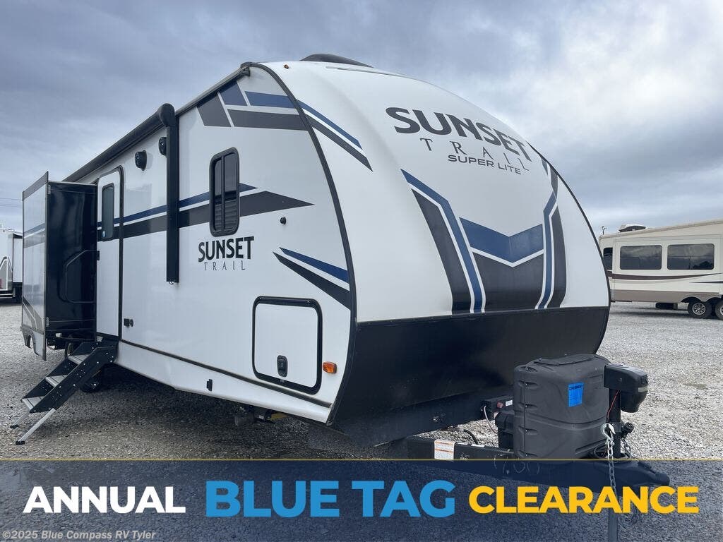 Used 2021 CrossRoads Sunset Trail SS331BH available in Tyler, Texas