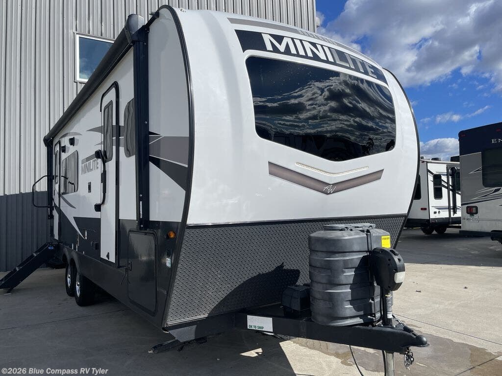 Used 2024 Forest River Rockwood Mini Lite 2515S available in Tyler, Texas