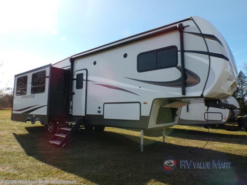 Used 2022 Keystone Sprinter 30RL available in Bath, Pennsylvania
