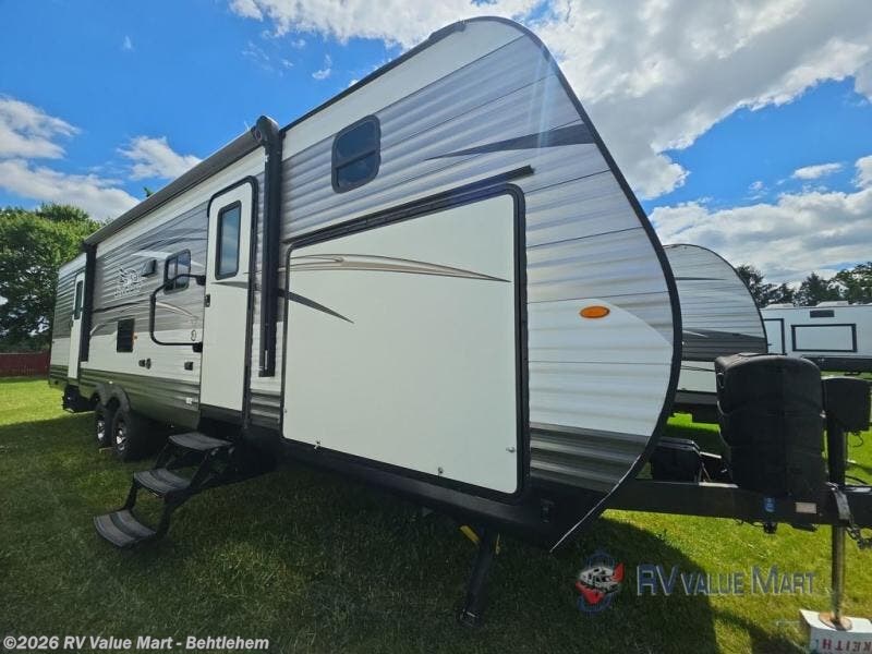 Used 2017 Jayco Jay Flight 31QBDS available in Bath, Pennsylvania