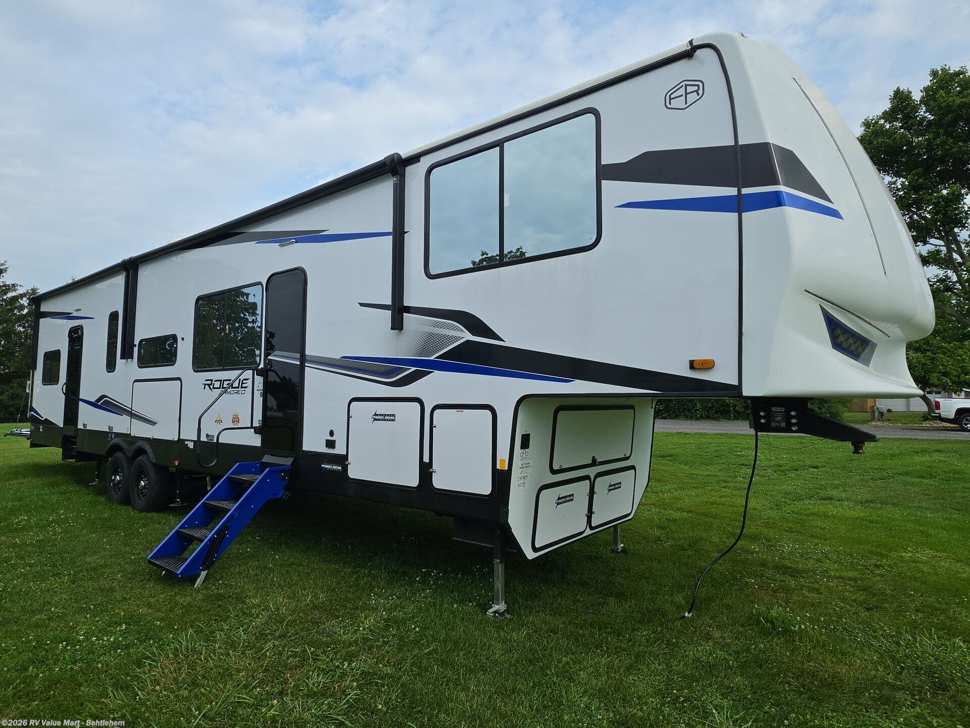 New 2026 Forest River Vengeance Rogue Armored 4015 available in Bath, Pennsylvania