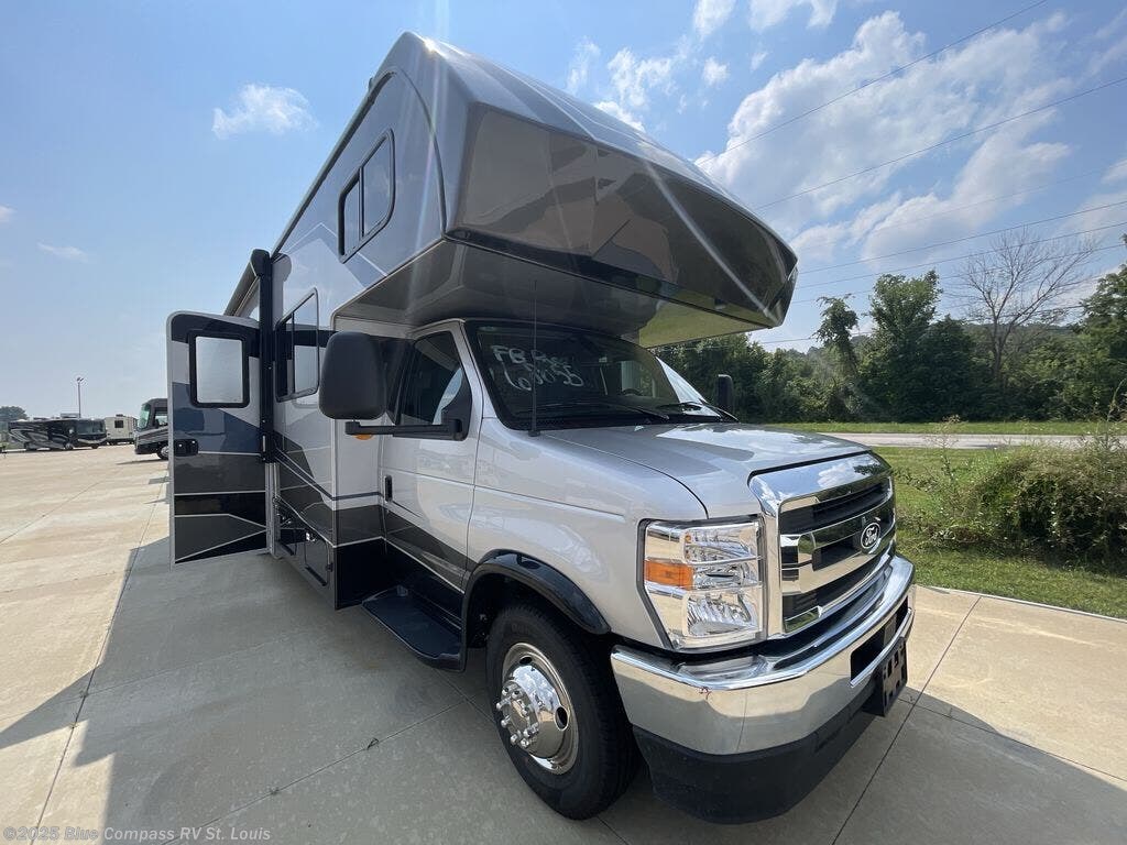 New 2026 Forest River Sunseeker 2860DS available in Eureka, Missouri