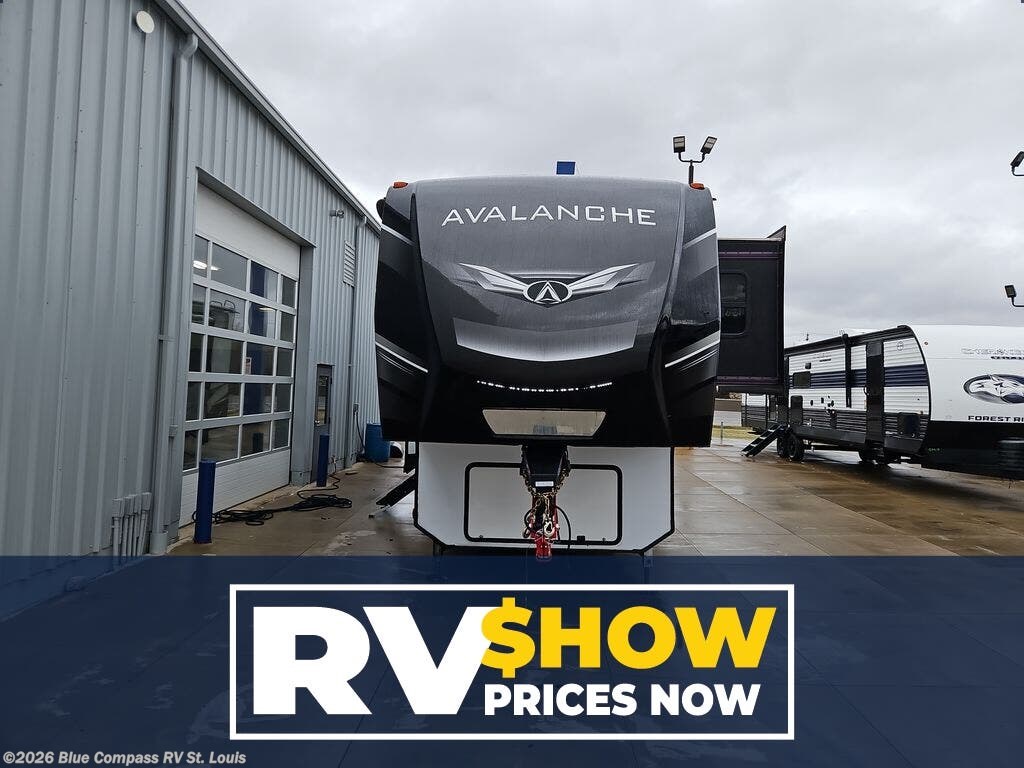 Used 2021 Keystone Avalanche 395BH available in Eureka, Missouri