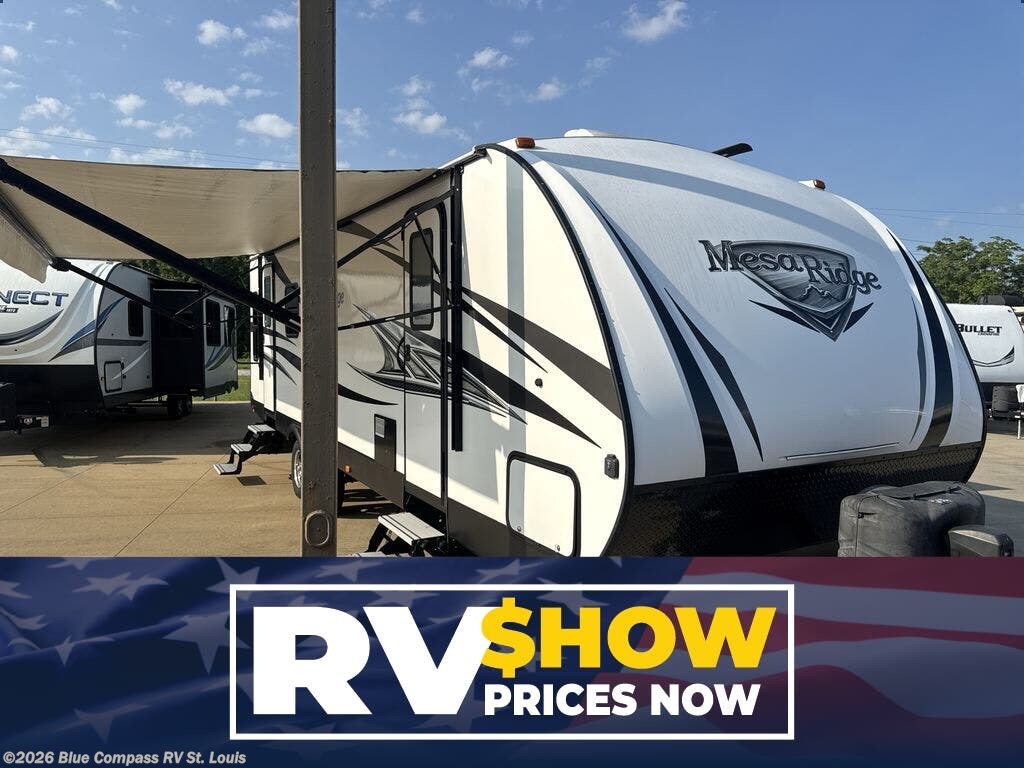 Used 2019  Highland Ridge Mesa Ridge Limited 2710RL by Highland Ridge from Blue Compass RV St. Louis in Eureka, MO