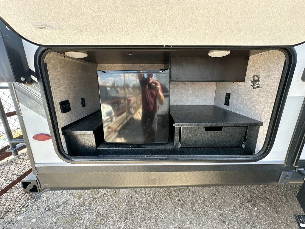 Used 2023  Jayco White Hawk 27RB by Jayco from Blue Compass RV Surprise in Surprise, AZ